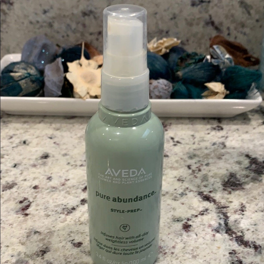 AVEDA pure abundance style prep
